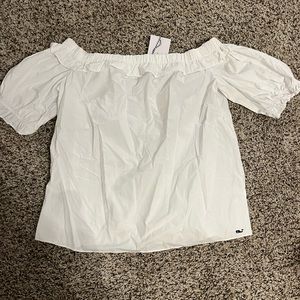Vineyard vines white off the shoulder top size small (tag still on!!!)